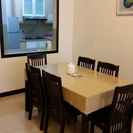 Marina Court Kota Kinabalu- Bigger Group Stay Together- 5 & 6 Bedroom Apartments Room photo