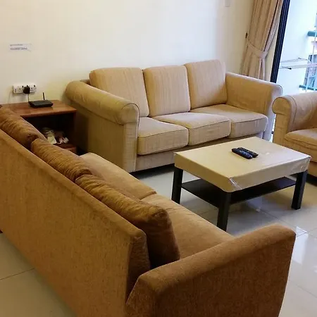 Marina Court Kota Kinabalu- Bigger Group Stay Together- 5 & 6 Bedroom Apartments Room photo
