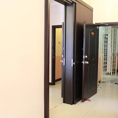 Marina Court Kota Kinabalu- Bigger Group Stay Together- 5 & 6 Bedroom Apartments Exterior photo