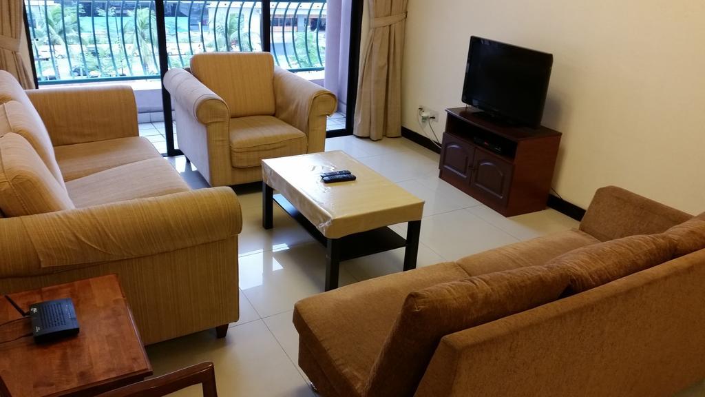 Marina Court Kota Kinabalu- Bigger Group Together- 5 & 6 Bedroom * Kota Kinabalu