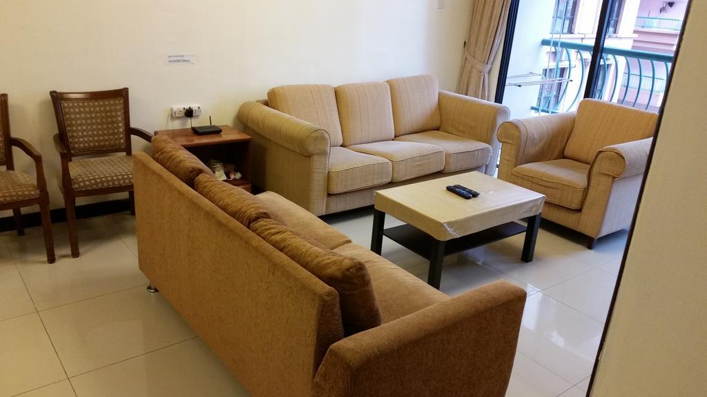Apartment Marina Court Kota Kinabalu- Bigger Group Together- 5 & 6 Bedroom