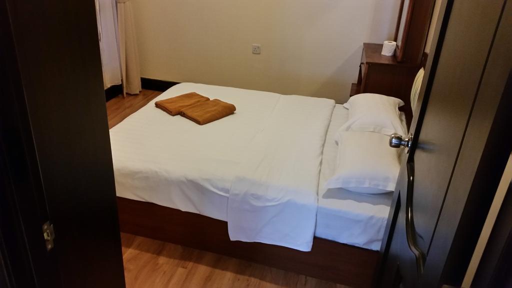 Marina Court Kota Kinabalu- Bigger Group Together- 5 & 6 Bedroom