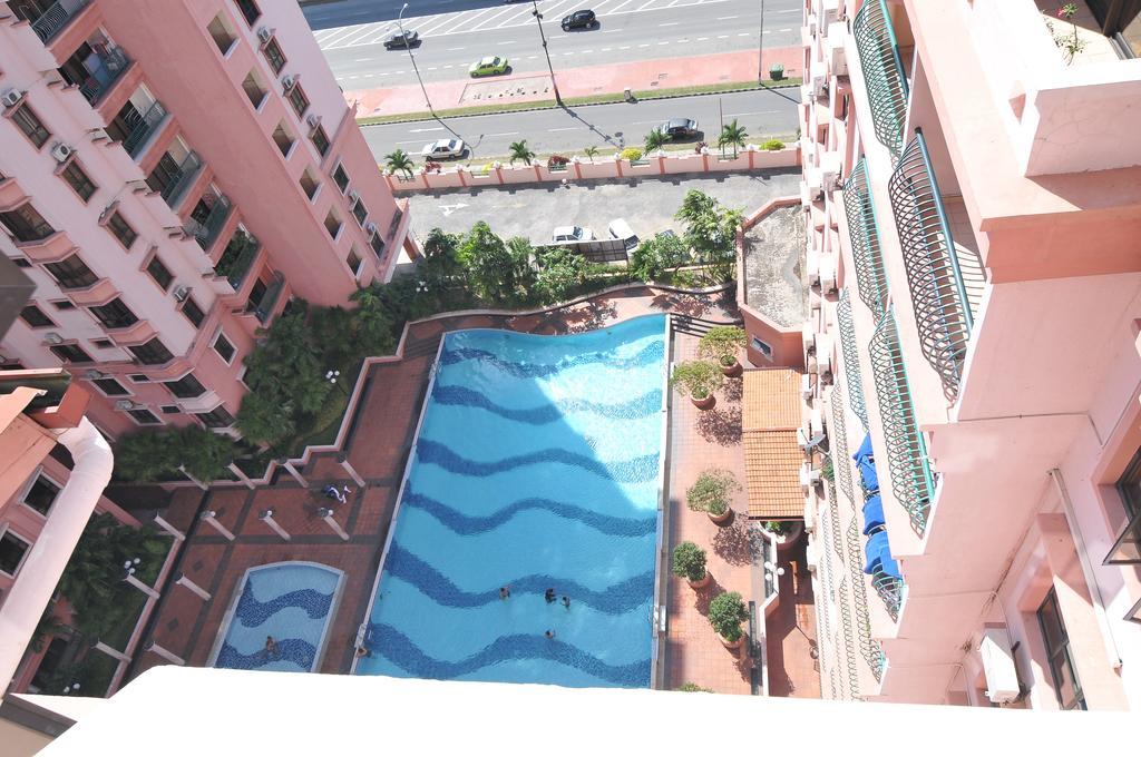 Marina Court Kota Kinabalu- Bigger Group Together- 5 & 6 Bedroom Apartment *