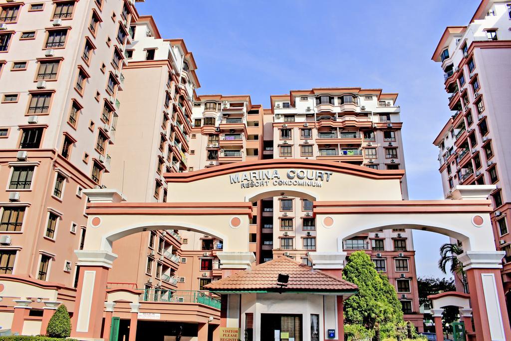 Apartment Marina Court Kota Kinabalu- Bigger Group Together- 5 & 6 Bedroom