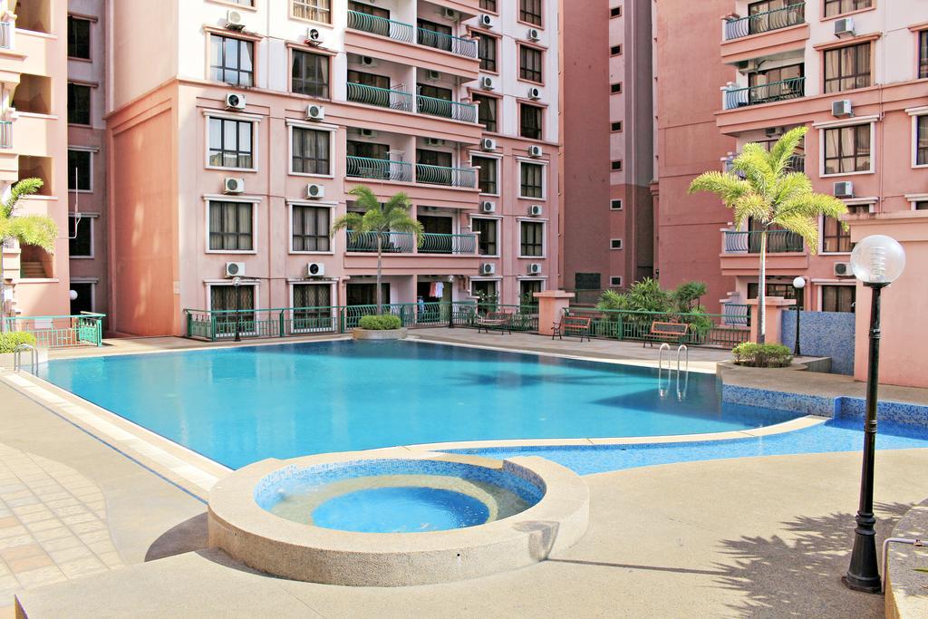 Marina Court Kota Kinabalu- Bigger Group Together- 5 & 6 Bedroom Apartment Kota Kinabalu