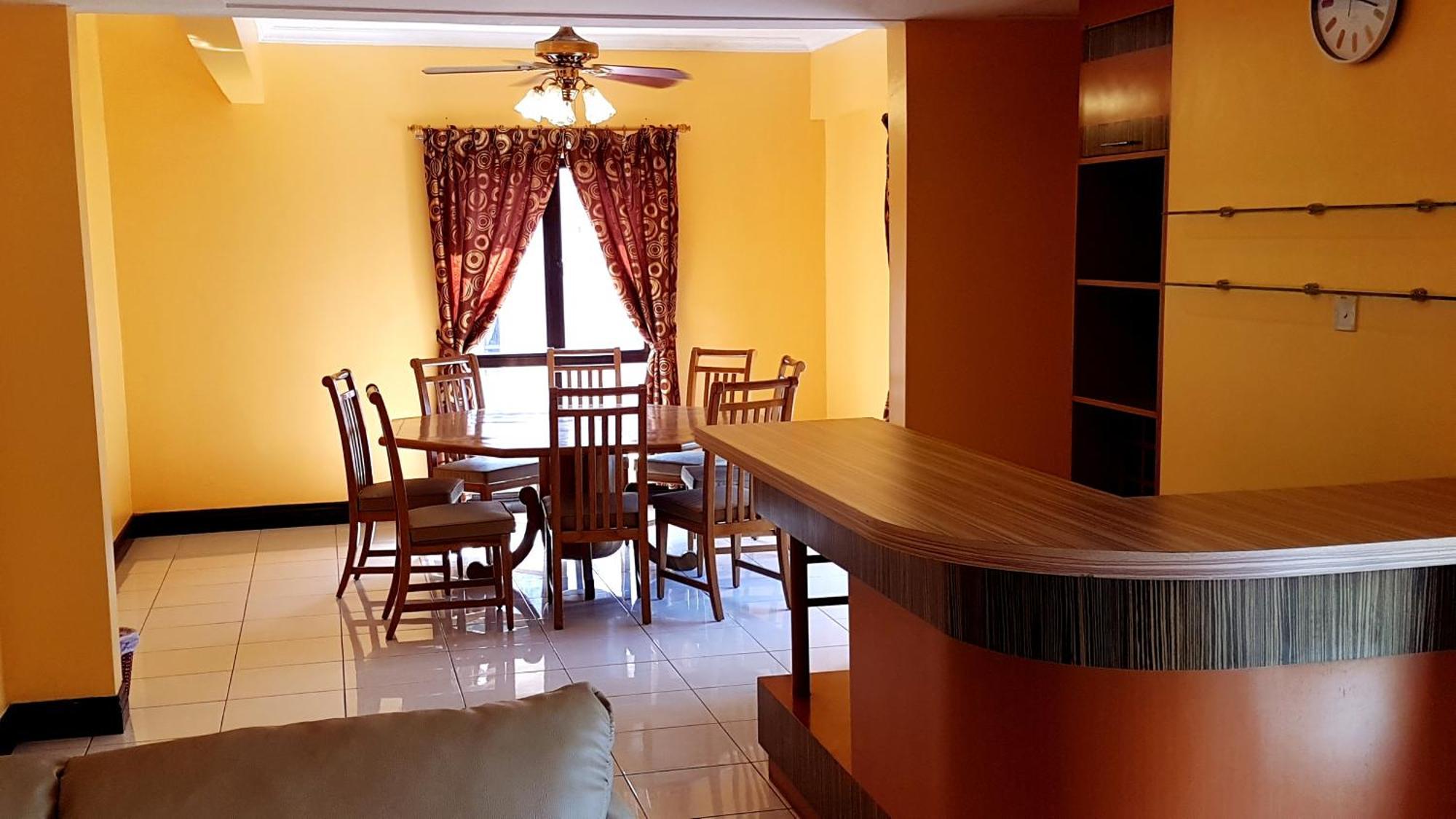 Apartment Marina Court Kota Kinabalu- Bigger Group Together- 5 & 6 Bedroom