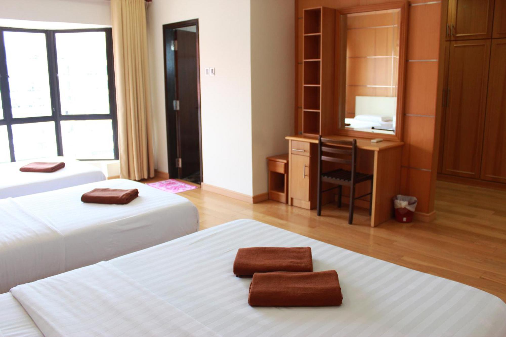 Apartment Marina Court Kota Kinabalu- Bigger Group Together- 5 & 6 Bedroom Kota Kinabalu