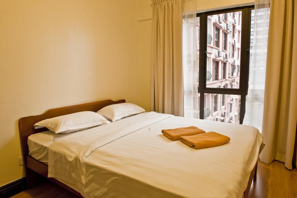 Marina Court Kota Kinabalu- Bigger Group Together- 5 & 6 Bedroom Apartment Kota Kinabalu