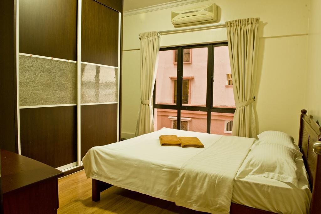 Marina Court Kota Kinabalu- Bigger Group Together- 5 & 6 Bedroom *