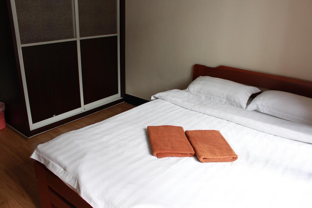 Marina Court Kota Kinabalu- Bigger Group Together- 5 & 6 Bedroom *